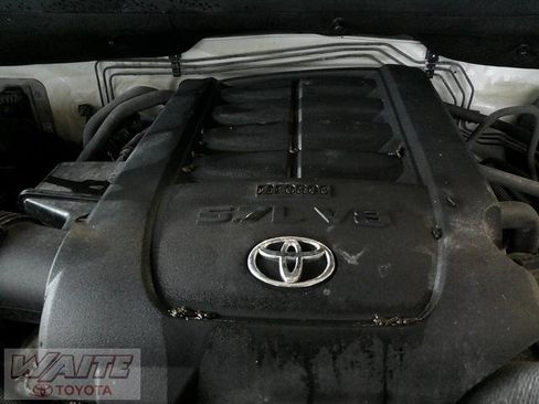Used 2017 Toyota Tundra Limited image 9