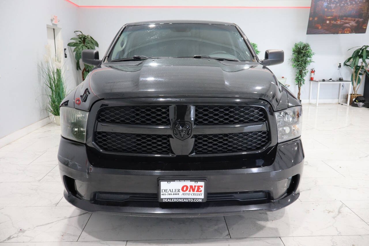 Used 2017 RAM 1500 Express w/ Black Ram 1500 Express Group AWD/4WD image 6
