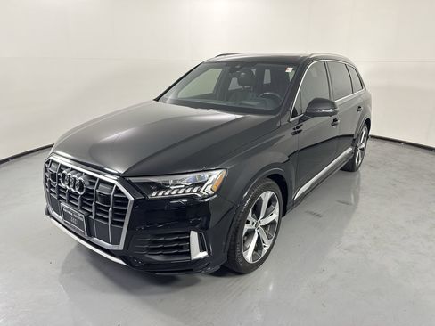 Used 2021 Audi Q7 3.0T Prestige w/ Prestige Package AWD/4WD image 32