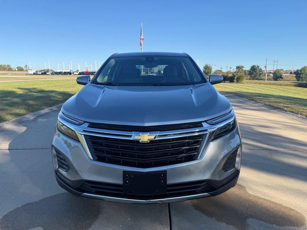 Used 2024 Chevrolet Equinox LT AWD/4WD image 11