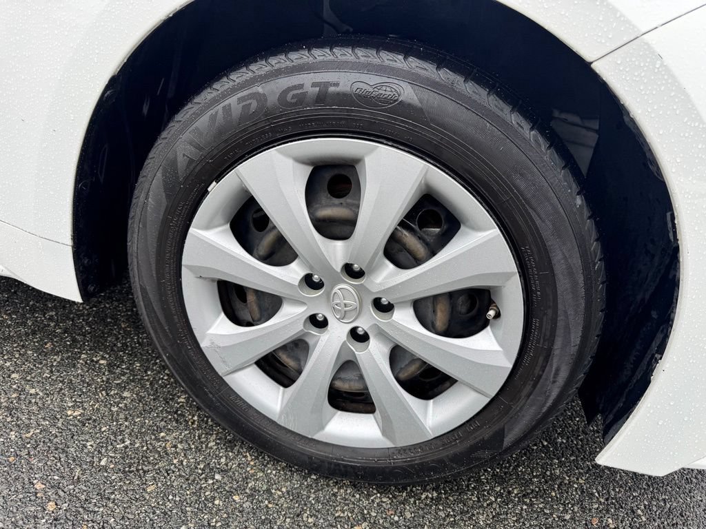 Used 2022 Toyota Corolla LE FWD image 31