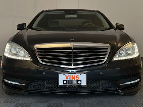 Used 2011 Mercedes-Benz S 550 4MATIC image 24