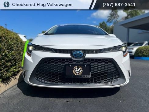 Used 2022 Toyota Corolla LE FWD image 13