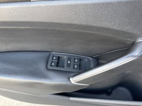 Used 2018 Volkswagen Passat 2.0T SE w/ SE Lighting Package image 24