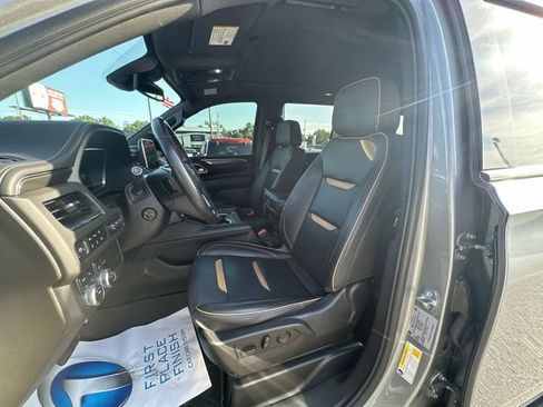Used 2023 GMC Yukon AT4 w/ Technology Package AWD/4WD image 14