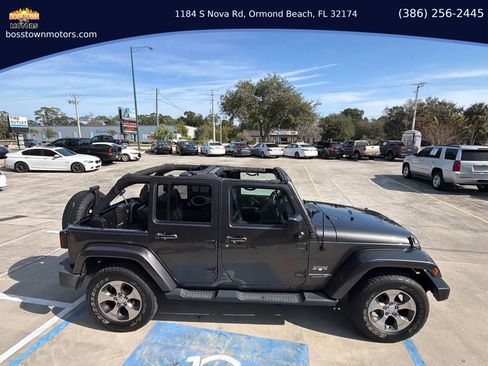 Used 2018 Jeep Wrangler Unlimited Sahara w/ Connectivity Group image 26