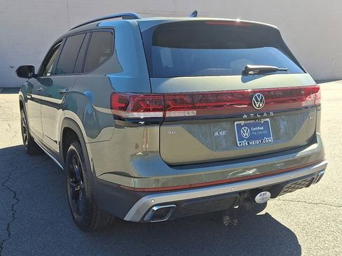 Certified 2025 Volkswagen Atlas Peak Edition SE image 8