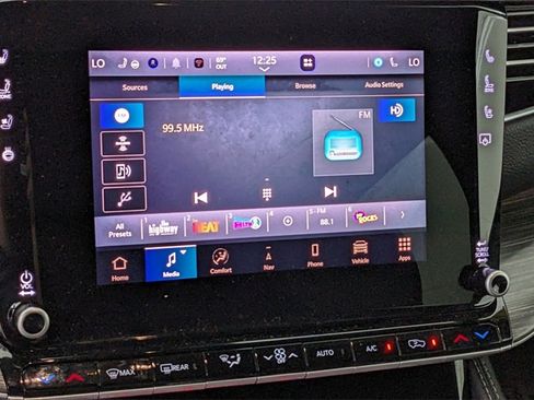 Used 2024 Jeep Wagoneer Series III image 25