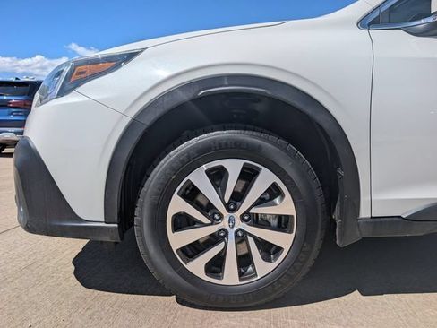 Used 2020 Subaru Outback Premium AWD/4WD image 12