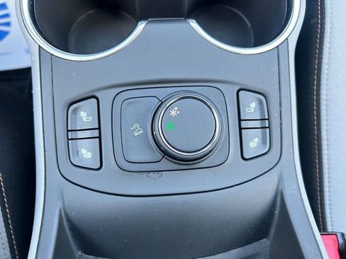 Used 2018 GMC Terrain SLE w/ Driver Convenience Package FWD image 26