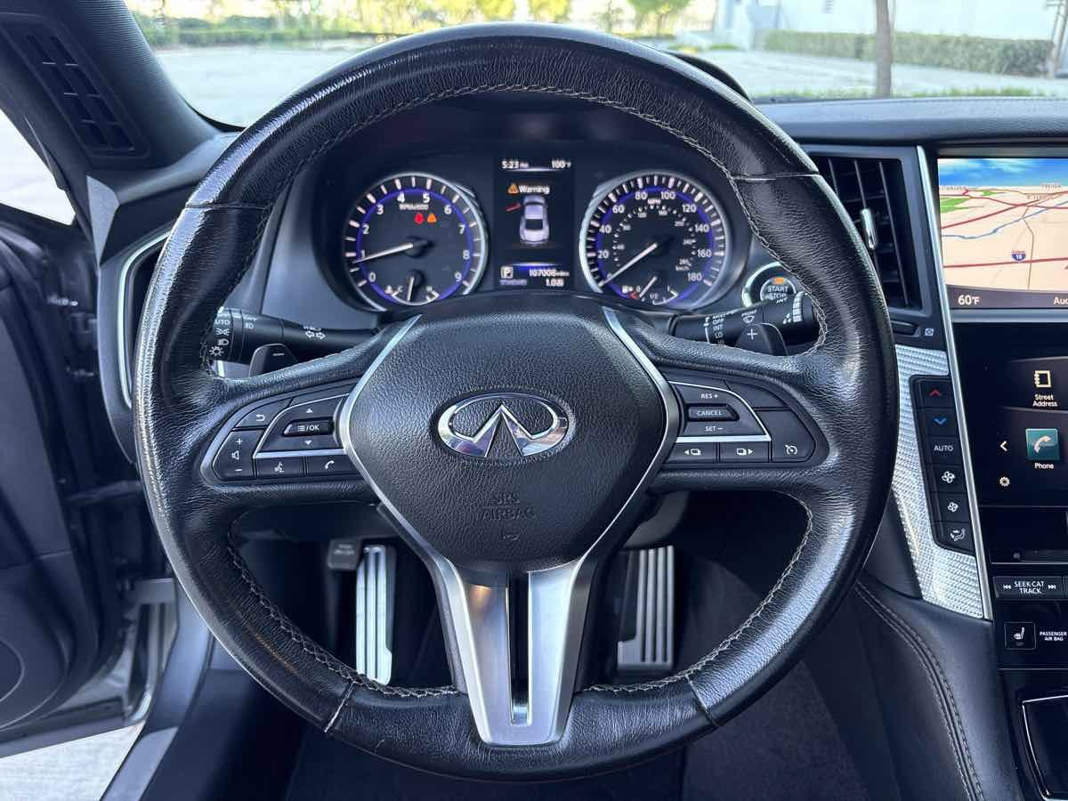 Used 2018 INFINITI Q60 Red Sport 400 w/ Sensory Package 3.0T Sport RWD image 22
