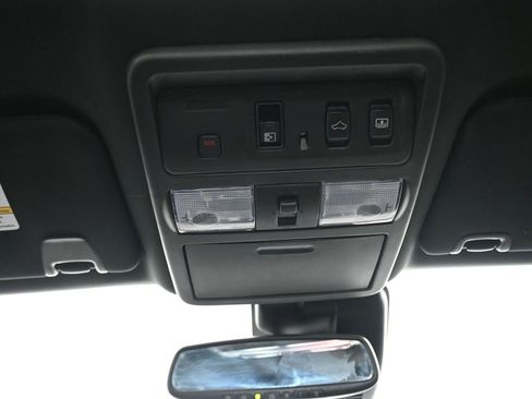 Used 2021 Nissan Titan Platinum Reserve w/ Moonroof Package image 22