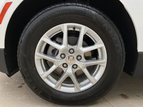 Used 2024 Chevrolet Equinox LS image 6