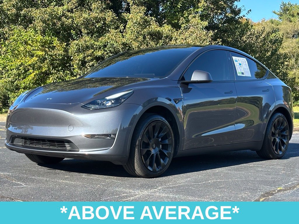 Used 2023 Tesla Model Y 2WD image 3