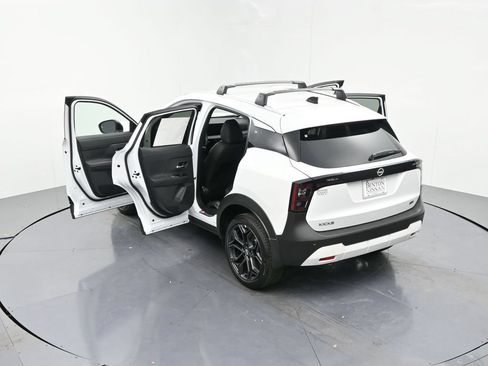 New 2026 Nissan Kicks SR w/ Illumination Package FWD image 20