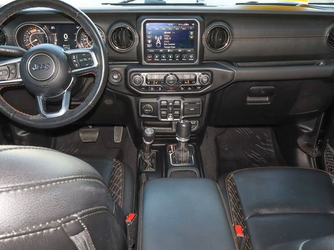 Used 2021 Jeep Wrangler Unlimited Sahara image 10