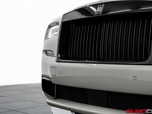Used 2021 Rolls-Royce Dawn image 13