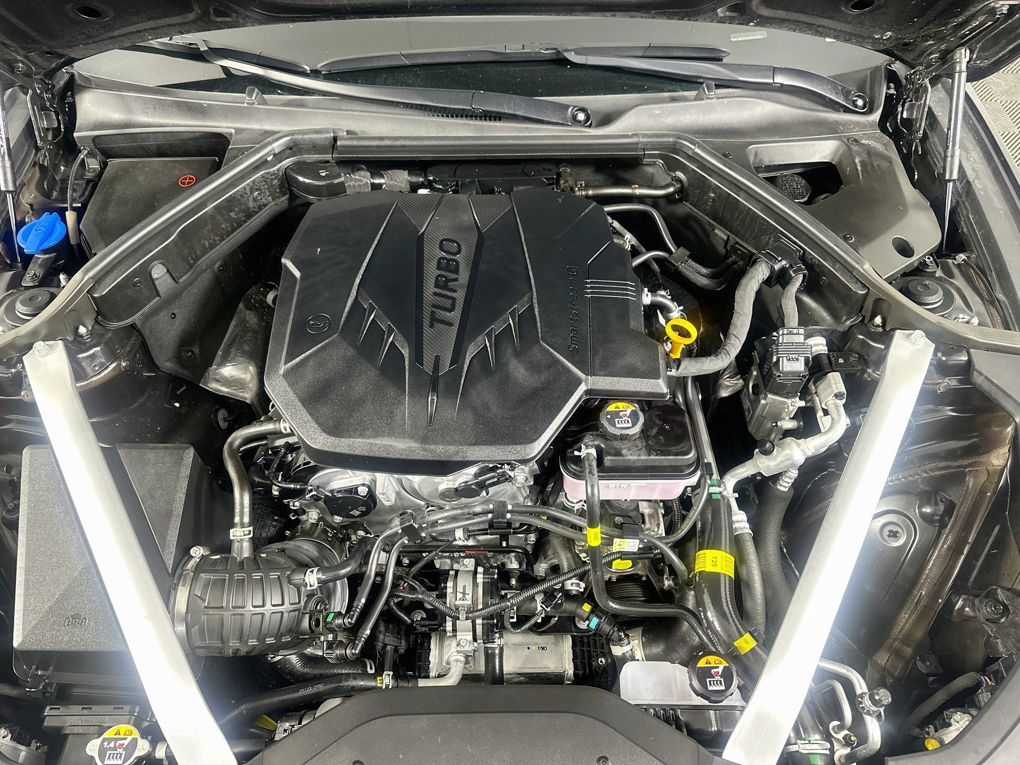 Used 2026 Genesis G70 2.5T RWD image 32