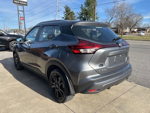 Used 2023 Nissan Kicks SV image 5