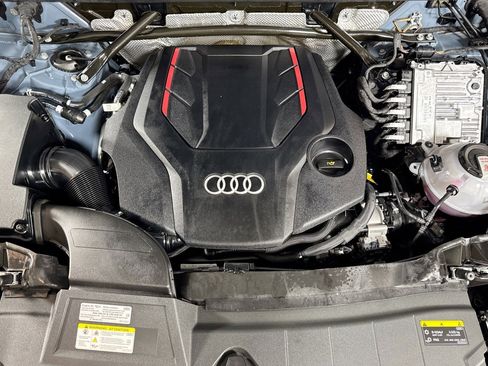 Used 2025 Audi SQ5 Prestige w/ Prestige Package AWD/4WD image 29