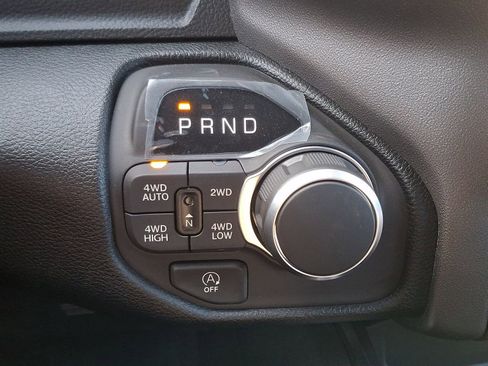 New 2026 RAM 1500 4x4 Crew Cab image 7