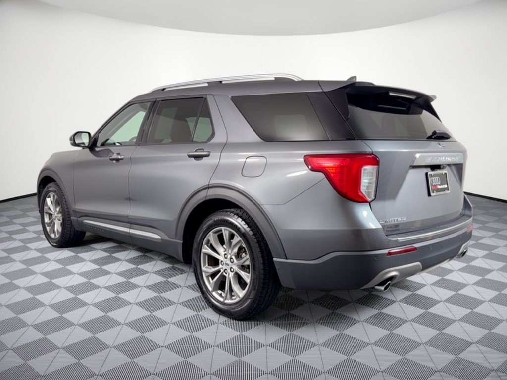 Used 2022 Ford Explorer Limited w/ Equipment Group 301A RWD image 3