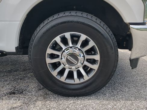 Used 2017 Ford F250 XL w/ Power Equipment Group RWD image 9