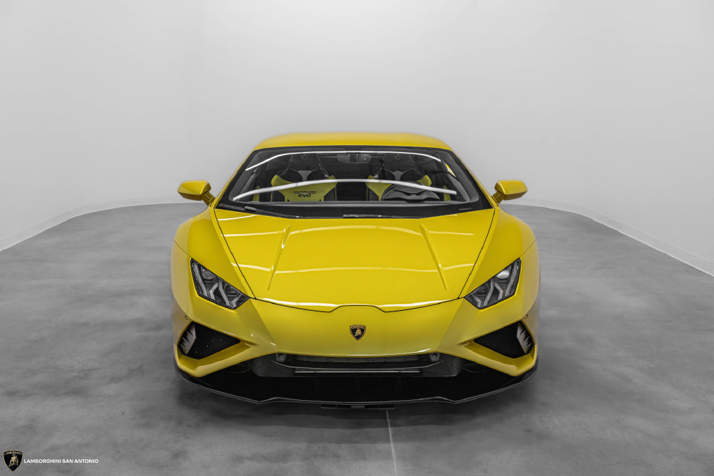 Used 2020 Lamborghini Huracan EVO RWD image 11