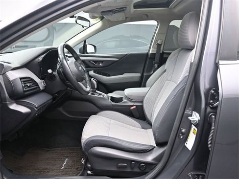 Used 2022 Subaru Outback Premium image 17