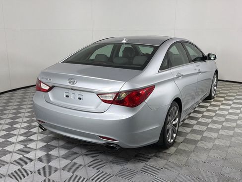 Used 2013 Hyundai Sonata SE w/ Navigation & Sunroof Pkg FWD image 5