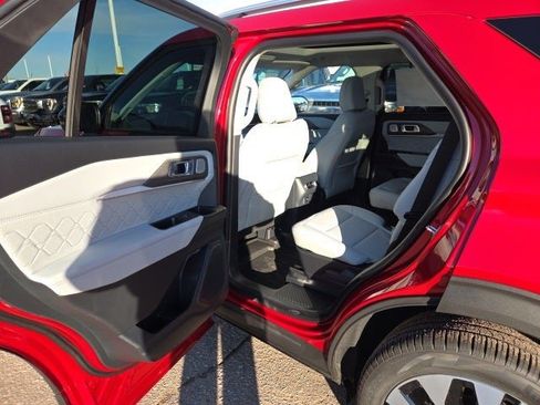 New 2026 Ford Explorer Platinum w/ LUX Leather Package image 36