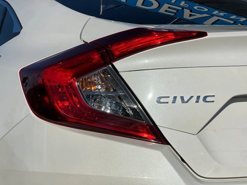 Used 2018 Honda Civic EX image 25