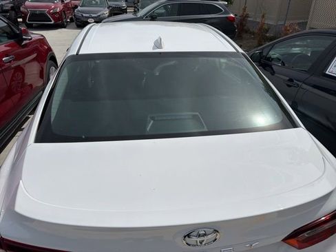 Used 2024 Toyota Camry LE image 7