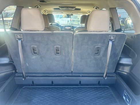 Used 2016 Honda Pilot Touring image 13