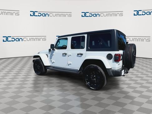 Used 2021 Jeep Wrangler Unlimited Sahara w/ Cold Weather Group AWD/4WD image 6