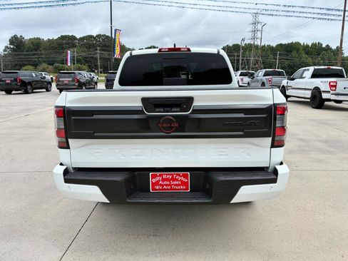 Used 2026 Nissan Frontier PRO-4X AWD/4WD image 6