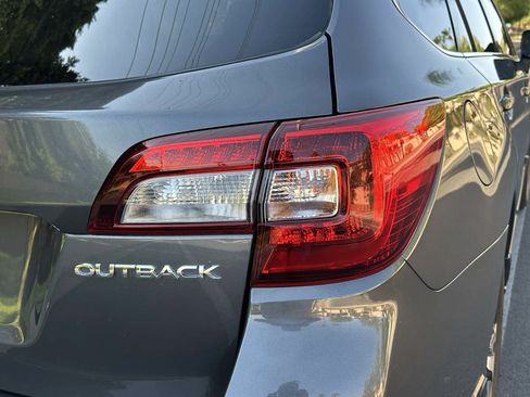 Used 2018 Subaru Outback 2.5i Limited AWD/4WD image 55