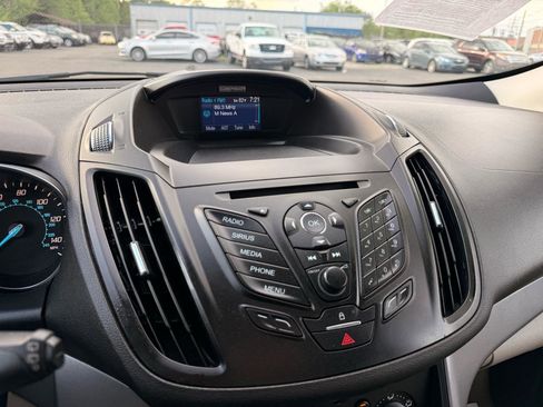 Used 2014 Ford Escape SE image 17