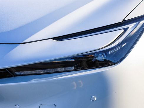 Certified 2026 Toyota Prius Plug-In Hybrid image 20