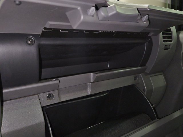 Used 2016 Nissan Frontier SL AWD/4WD image 36