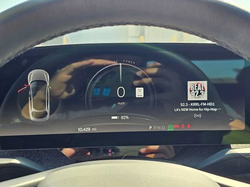Used 2025 Lucid Air Touring AWD/4WD image 23