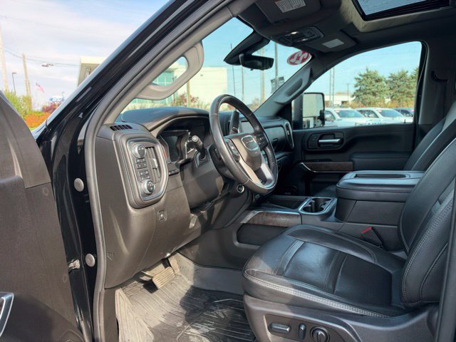 Used 2022 GMC Sierra 2500 Denali w/ Denali Ultimate Package AWD/4WD image 21