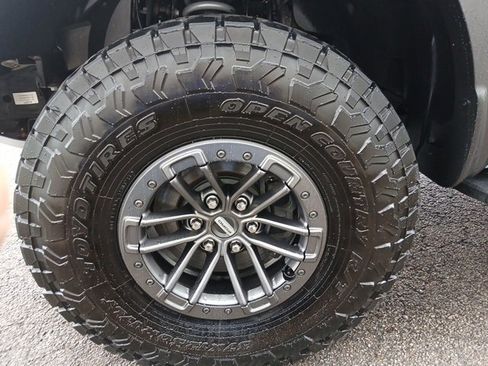 Used 2020 Ford F150 Raptor w/ Equipment Group 802A Luxury image 67