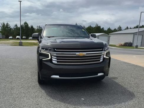 Used 2021 Chevrolet Tahoe High Country w/ Premium Package image 3