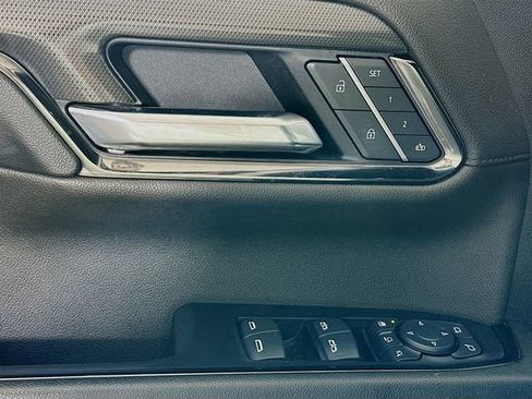 Used 2025 GMC Sierra 3500 AT4 image 19