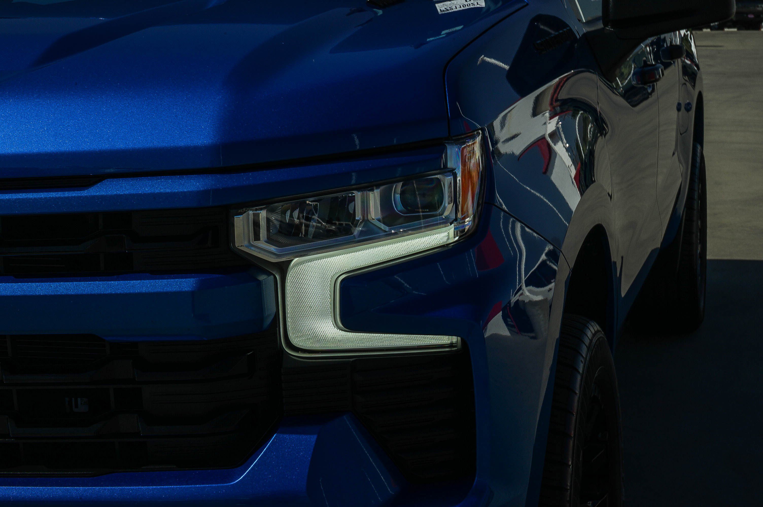 Used 2023 Chevrolet Silverado 1500 RST RWD image 9