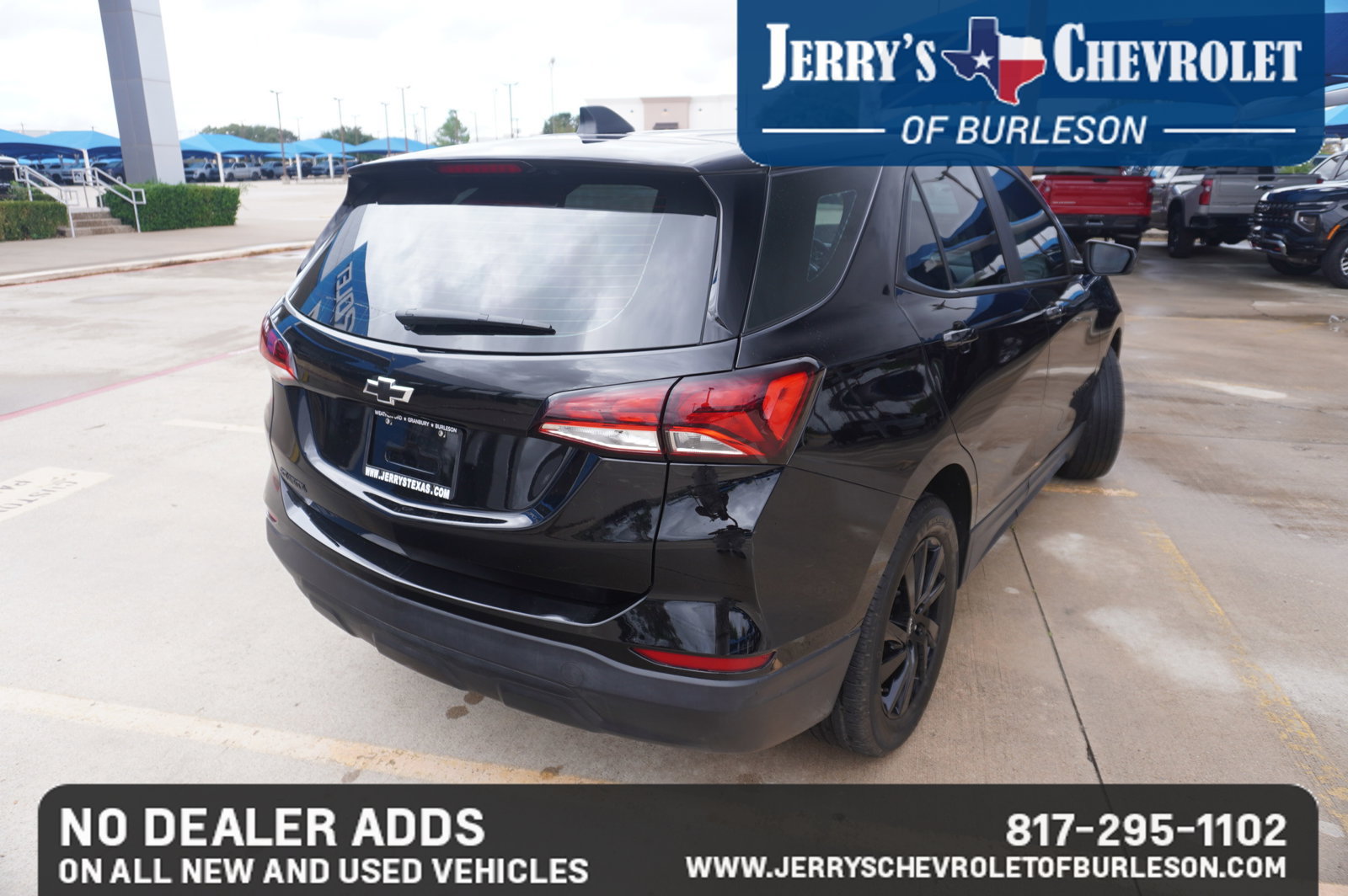 Used 2024 Chevrolet Equinox LS w/ Midnight Edition FWD image 7