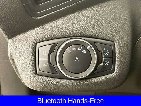 Used 2019 Ford Escape SE image 12