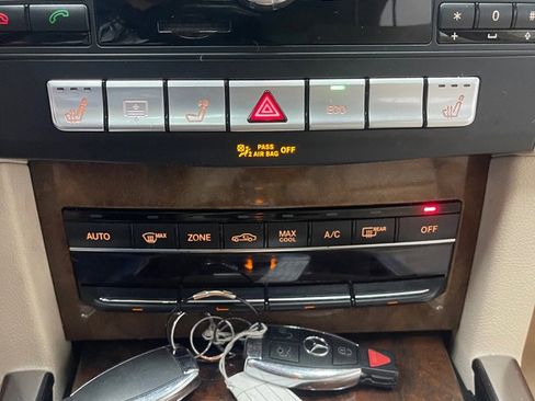 Used 2014 Mercedes-Benz E 350 Sport image 30