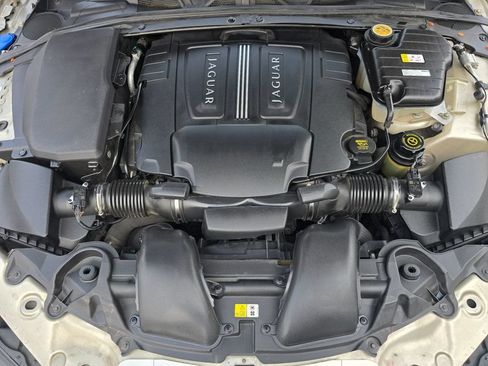 Used 2012 Jaguar XF RWD image 23
